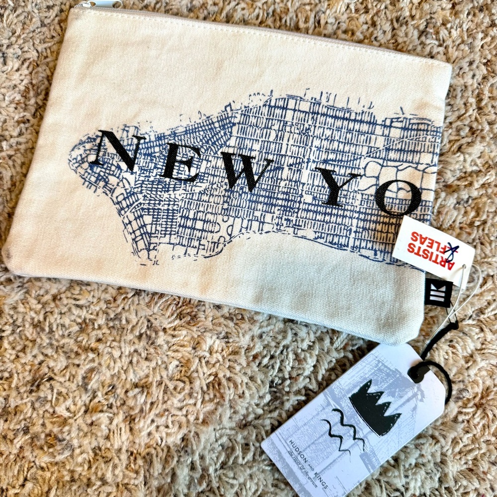 Hudson & Kings - NEW 9.5"x6.5" New York City Manhattan Map Zip Pouch in Cotton
